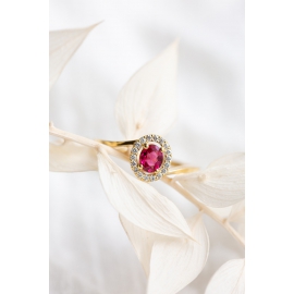 Red spinel & diamonds ring