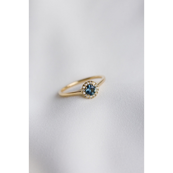Lou ring - 18k recycled gold, blue sapphire & diamonds