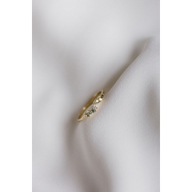 Magic ring - 18k recycled gold, diamonds and green sapphires